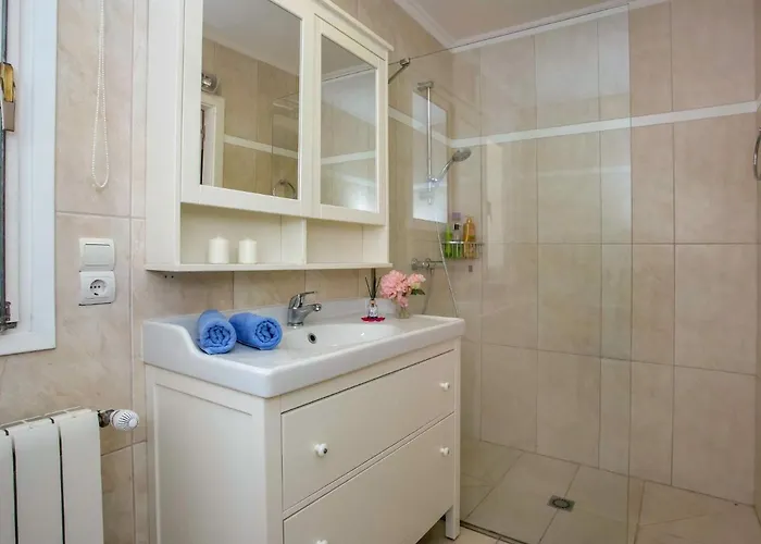 Polonia Mouche By Interhome *