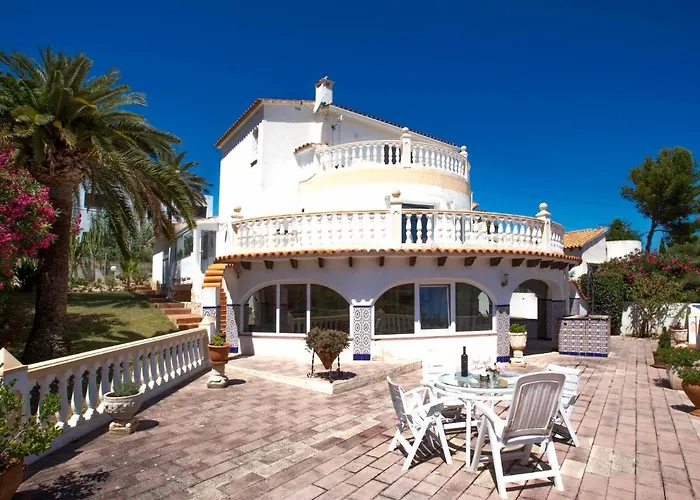 Polonia Mouche By Interhome 펜션 *